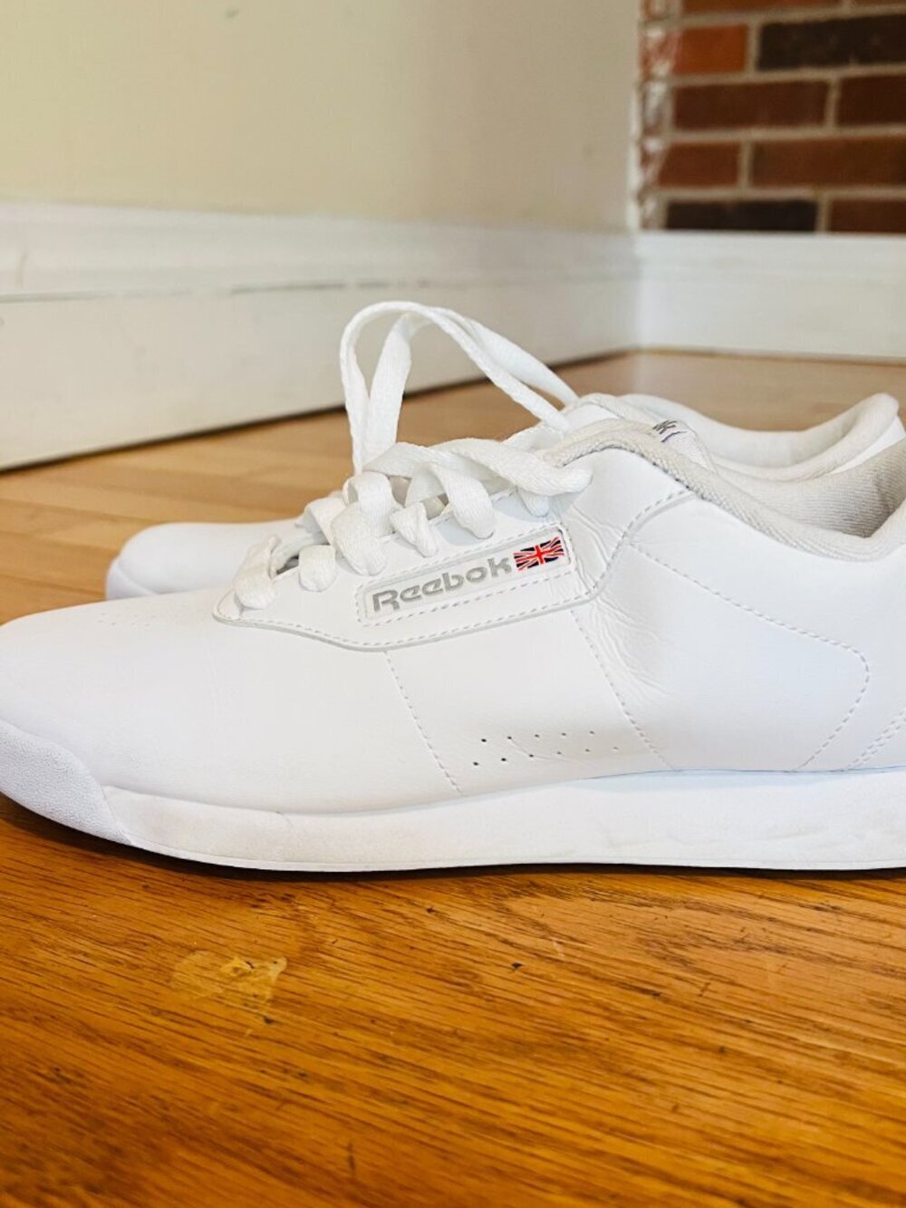 Reebok Women's Sneakers Size 7.5